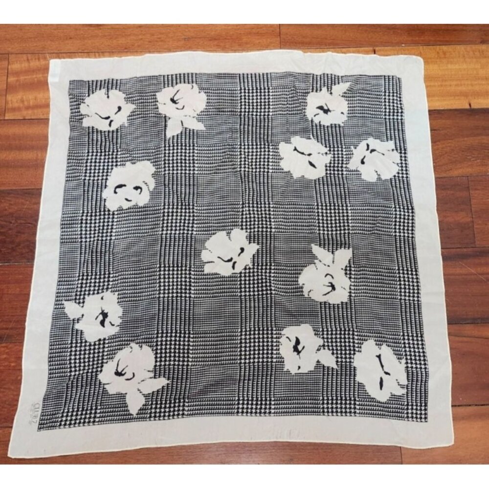 Echo Club 7 100% Silk Scarf Black White Floral Plaid Square 27” Vintage Designer - Picture 2 of 8